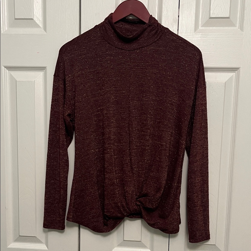 Jennifer Lopez Tuttle neck Burgundy shimmer Long Sleeve Top medium